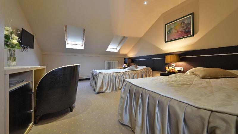 Hotel Zelengora Kragujevac Bagian luar foto