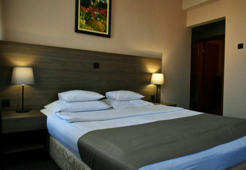 Hotel Zelengora Kragujevac Bagian luar foto